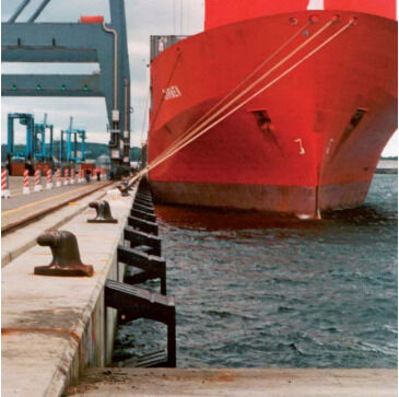 تجنب الاصطدام الرغوة مليئة المروحة هيكل EVA صلب مناسبة في الموانئ المارينات ومحطات الرصيف الصناعية