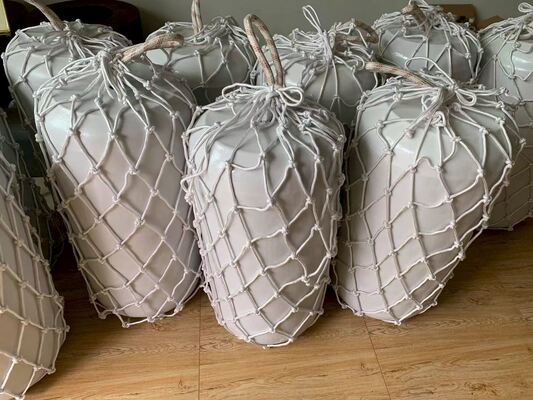 واقيات طافية مملوءة بالرغوة لمدة 24 شهرًا D3.0m X L5.0m انحراف 60 بالمائة حل حماية متين لأرصفة السفن