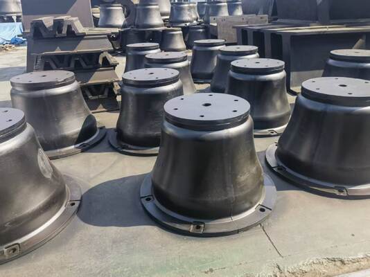 معدات حماية الأرصفة البحرية المطاطية المعتمدة من CCS والمقاومة للتآكل والمعتمدة من SGS لتطبيقات رسو وإرساء السفن